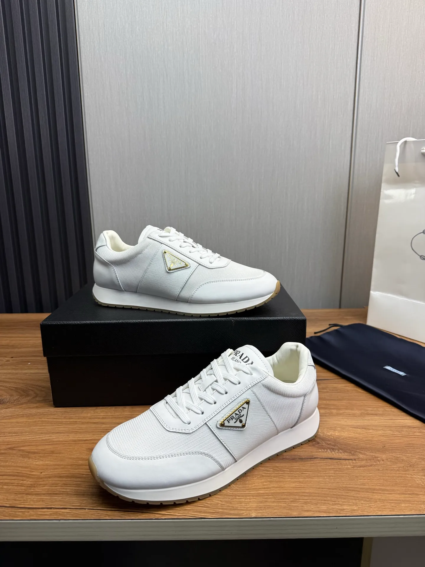 Men's shoes 💰760💰 [PRADA] New models synchronized with the official website, high-quality shipments ✔️Best sellers🔥 Original cowhide with mesh surface + cowhide lining, 1🆚1 replica, original bottom, 38-45 (men's 45 is custom-made and cannot be returned)